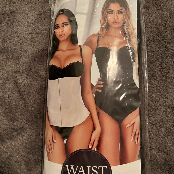 Angel Curves waist training vest - Picture 10 of 10